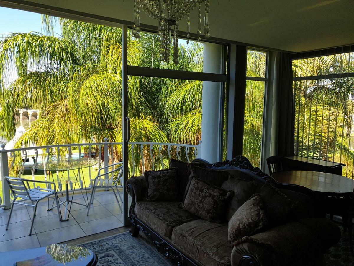 Belurana River Manor Ъпингтън Екстериор снимка